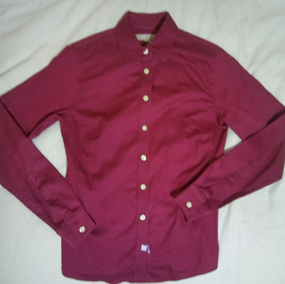 Banana Republic classic button down, size 2